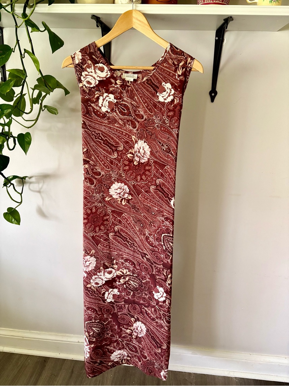 Sleeveless Burgundy Floral Paisley Maxi Dress